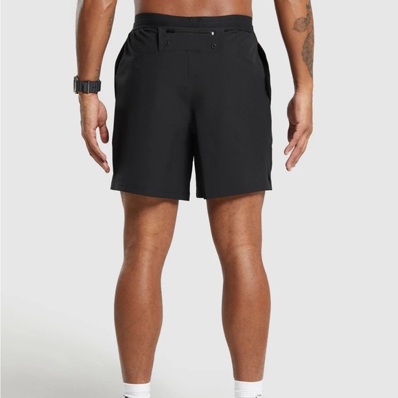 Gymshark land to water shorts - Picture 4 of 8